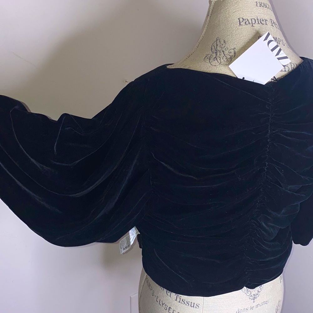 ZARA Black Velvet Rauch Button Top XL - Picture 5 of 9